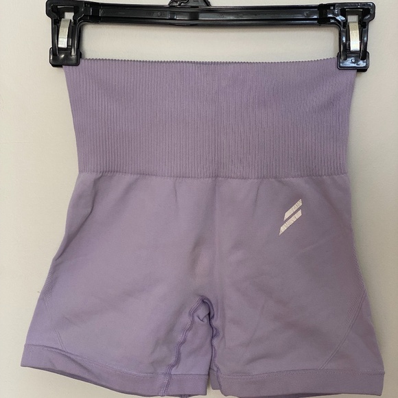 DOYOUEVEN ( aussie brand ) Hyperflex Shorts - Lavender Purple - XS - Picture 3 of 4